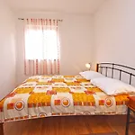 בית נופש House Franko 1330