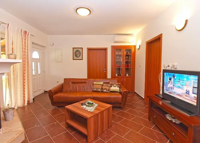 House Franko 1330 Vakantiehuis Poreč