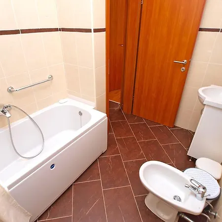 House Franko 1330 Holiday home *