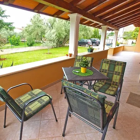 House Franko 1330 Holiday home *