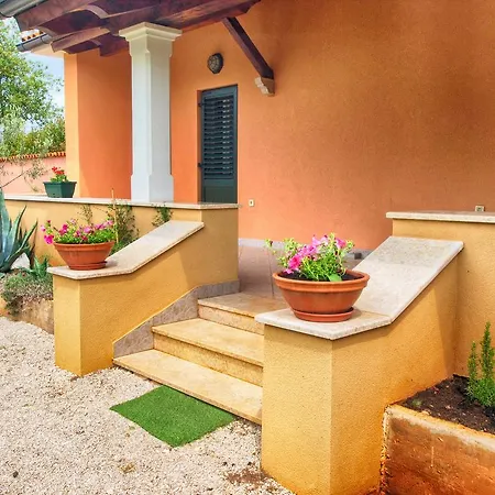 House Franko 1330 Holiday home Porec