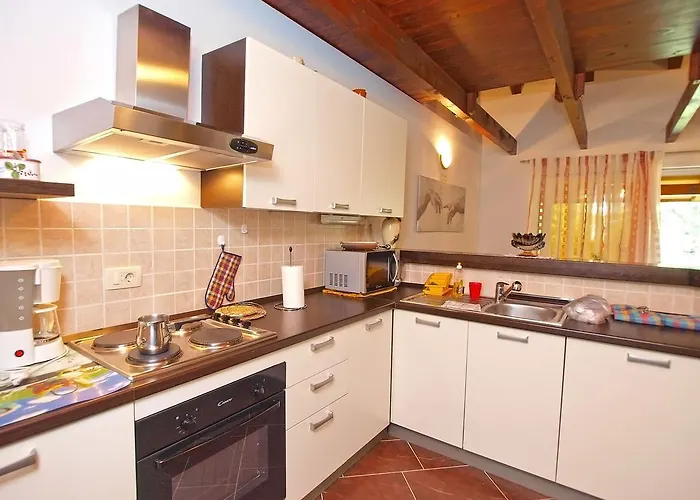 House Franko 1330 * ポレッチ