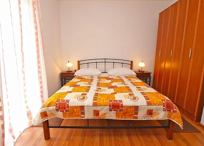 House Franko 1330 Пореч