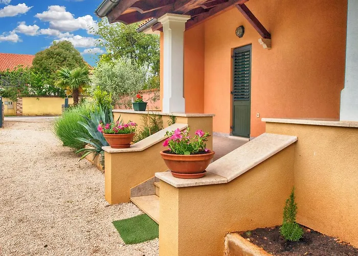 House Franko 1330 Пореч